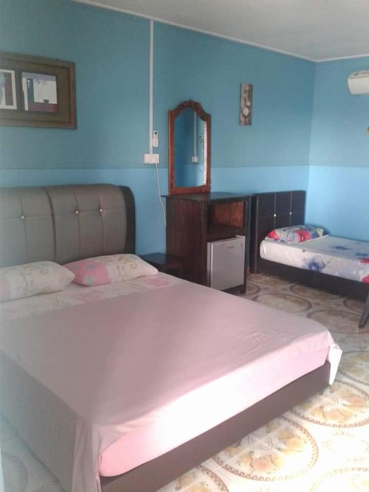 Ella'S Place Salang Tioman Kampong Ayer Batang Bagian luar foto