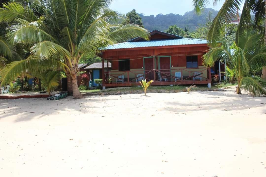 Ella'S Place Salang Tioman Kampong Ayer Batang Ruang foto