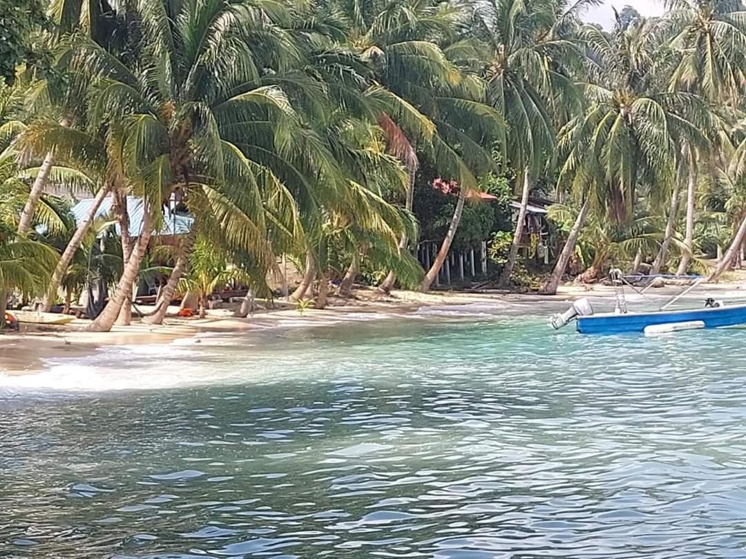 Ella'S Place Salang Tioman Kampong Ayer Batang Bagian luar foto