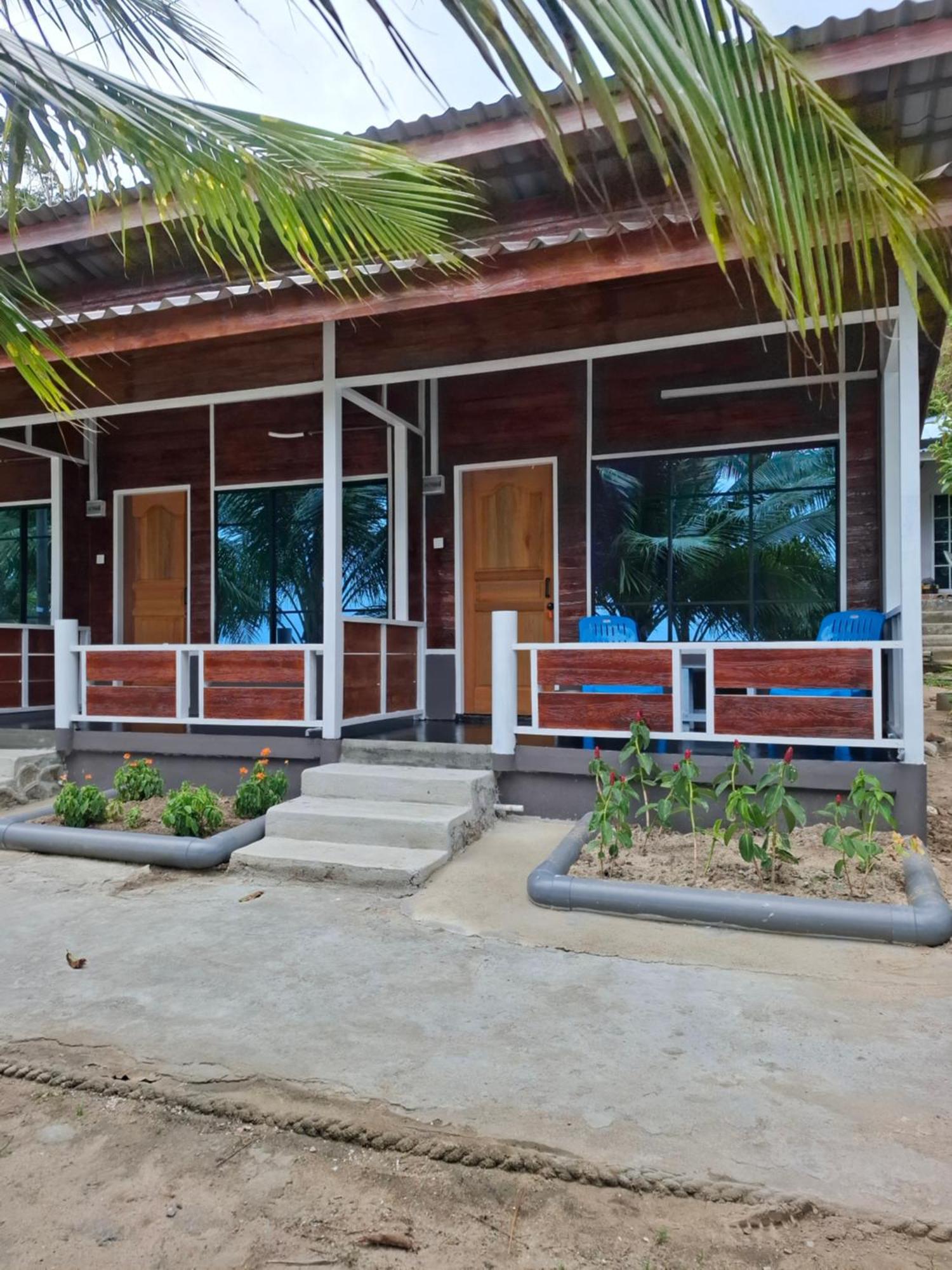 Ella'S Place Salang Tioman Kampong Ayer Batang Bagian luar foto